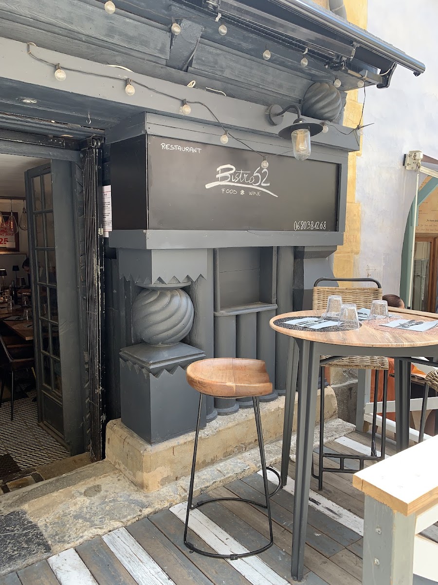 Bistro 62