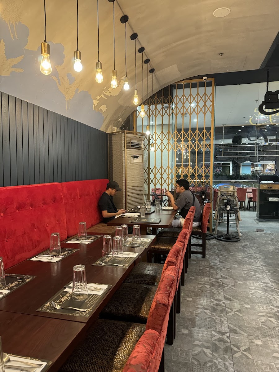 Bistro Charlemagne