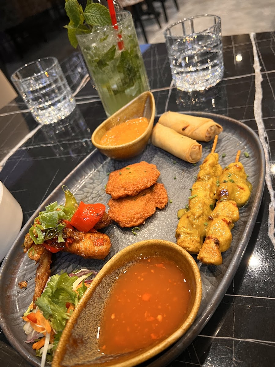 Black Lotus Thai Restaurant Photos 2