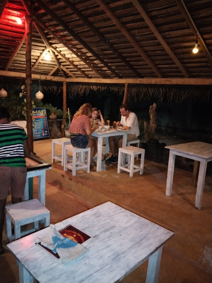 Black Shell Surf School Restaurant