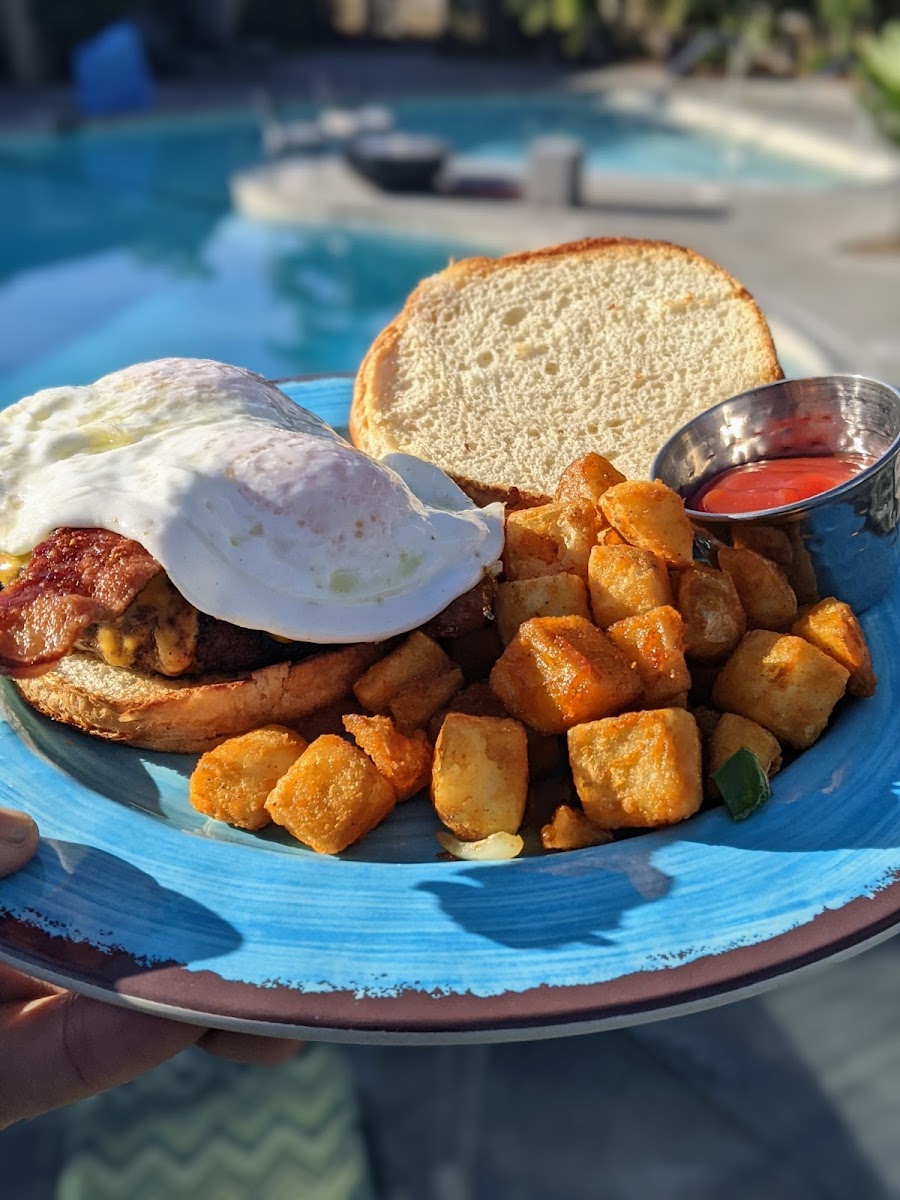 Blue Wave Bar & Grill Photos 9