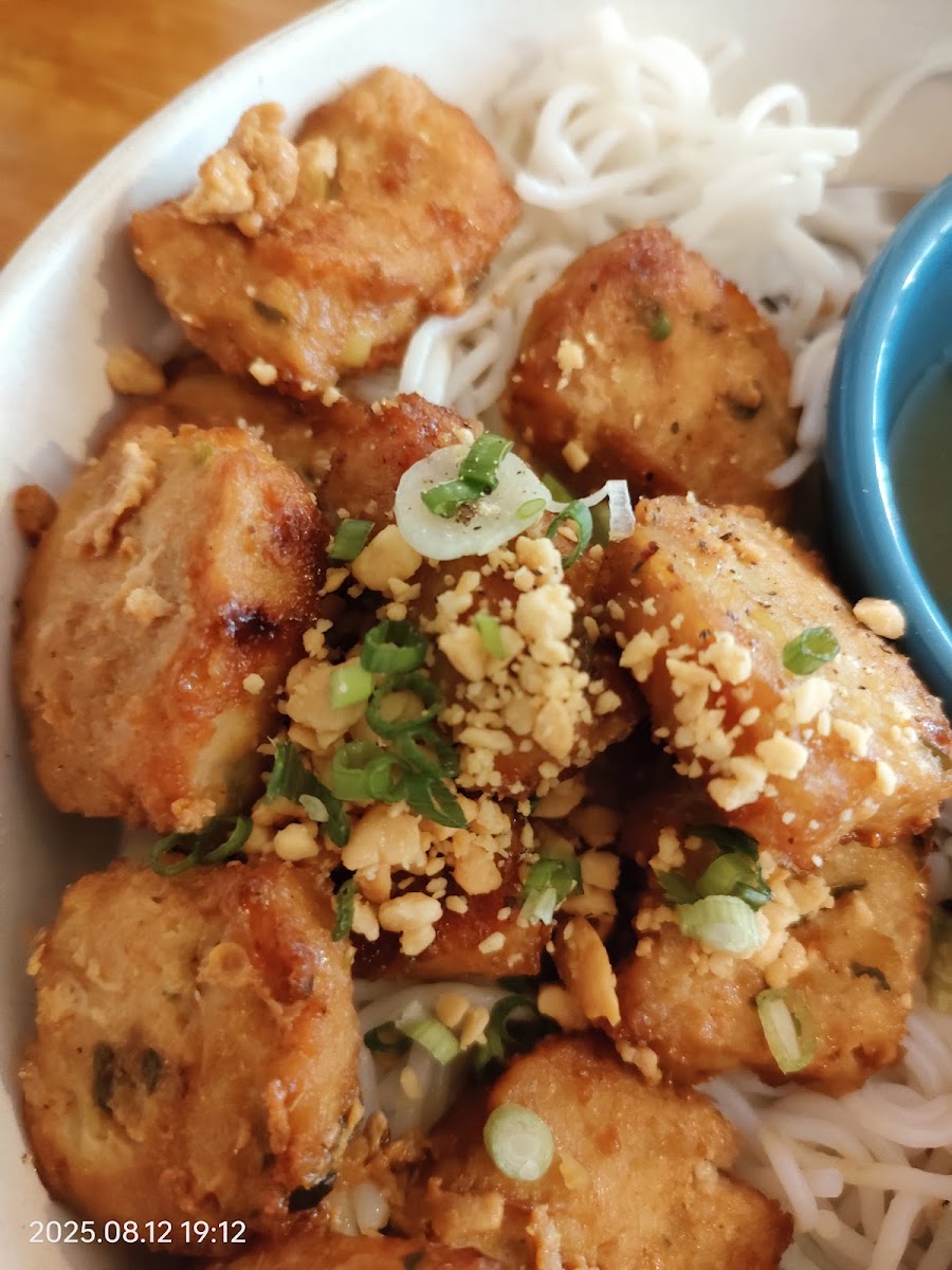 Bo-Bun 2 Go Photos 2