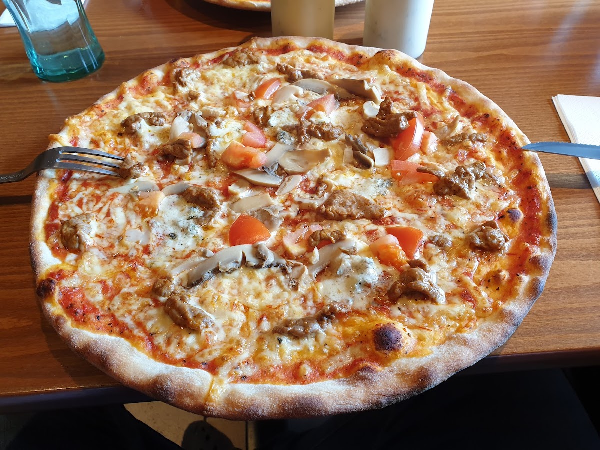 Bobbos Pizza & Grill Photos 9