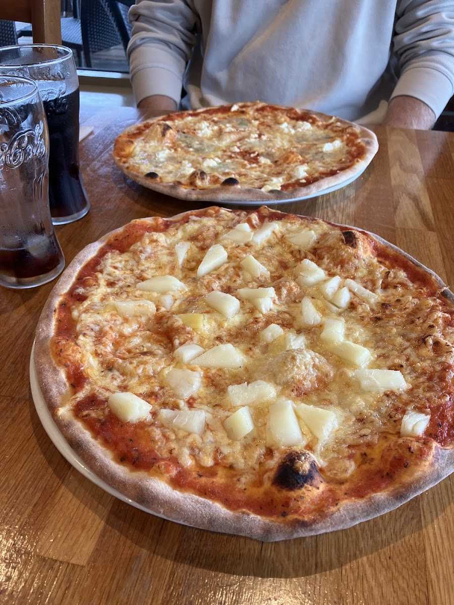 Bobbos Pizza & Grill Photos 2