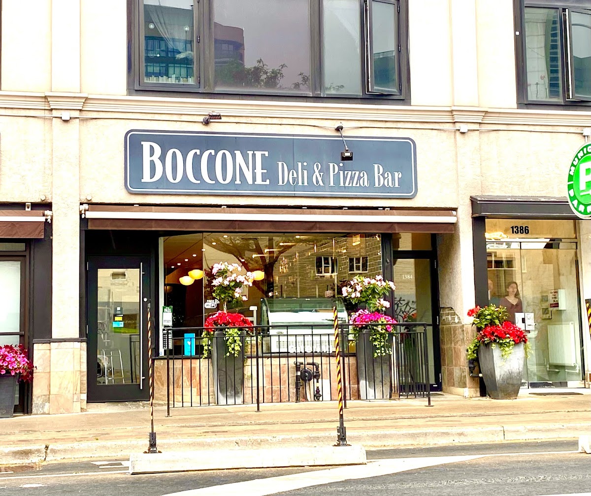 Boccone Deli & Pizza