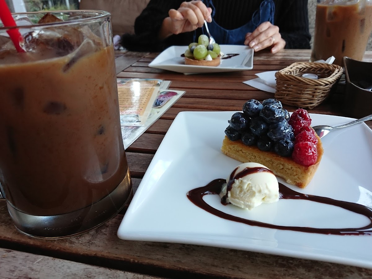 Bon 'n' Bon Photos 9