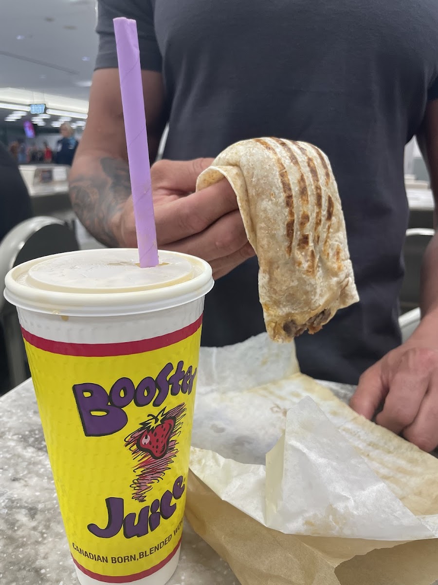 Booster Juice Fit N Fun - Terminal 3, Post Security Photos 2