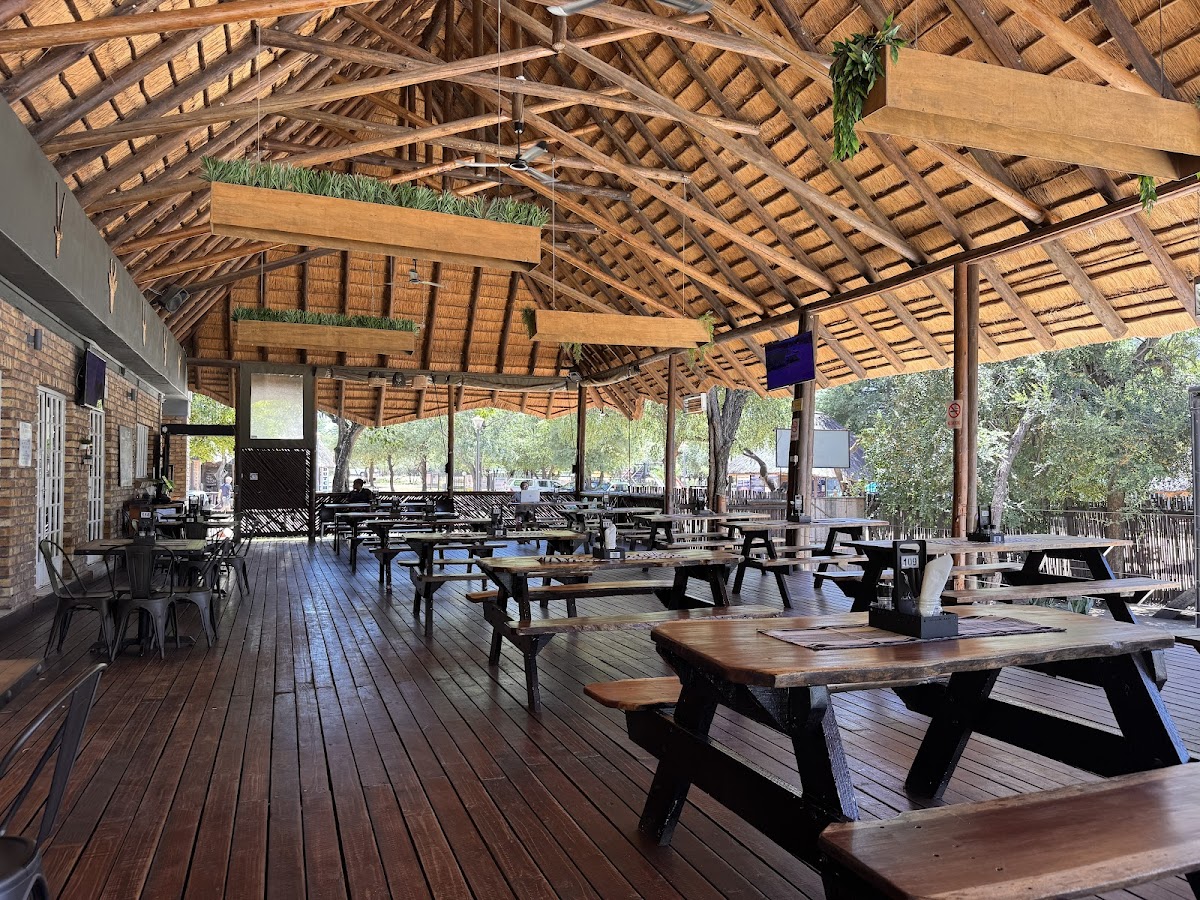 Bos. Restaurant & Bar