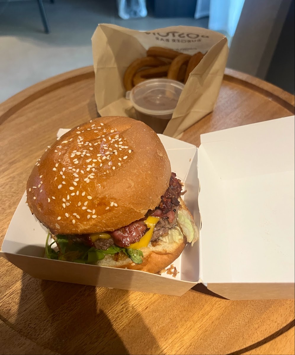 Boston Burger Bar Photos 2