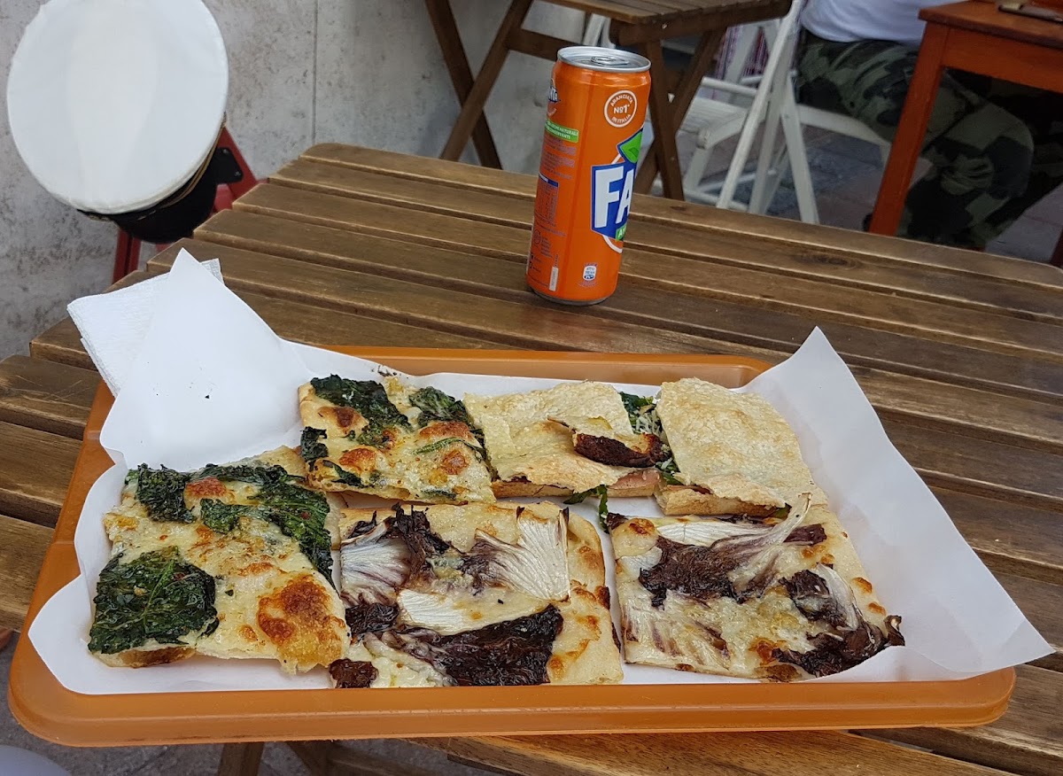 Bramby Pizza Fiumicino Photos 9