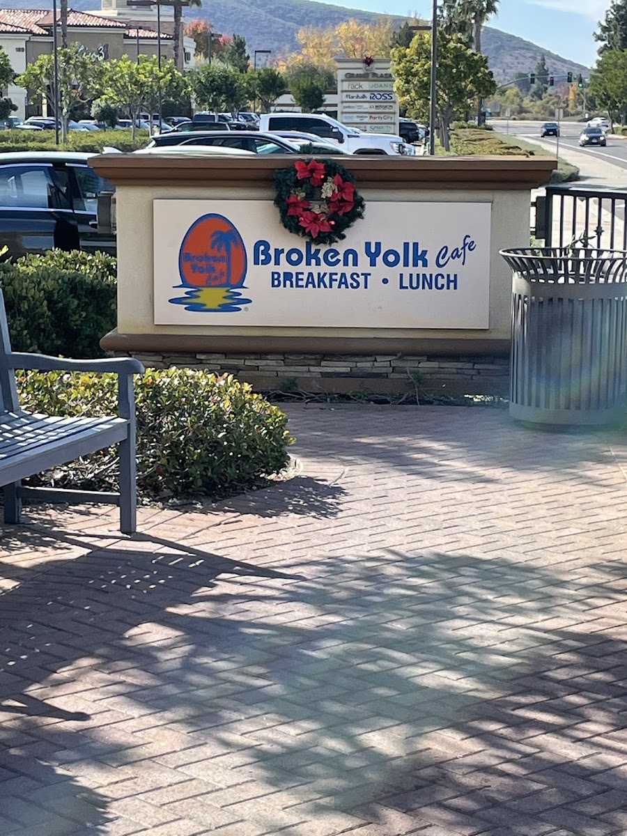 Broken Yolk Cafe