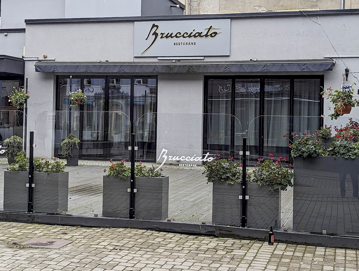 Brucсiato, Restorāns