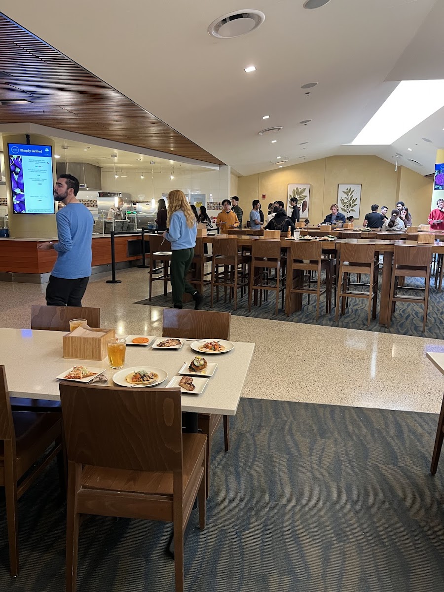 Bruin Plate Residential Restaurant