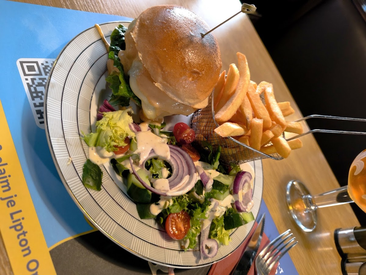 Burger Queen's Place Photos 2