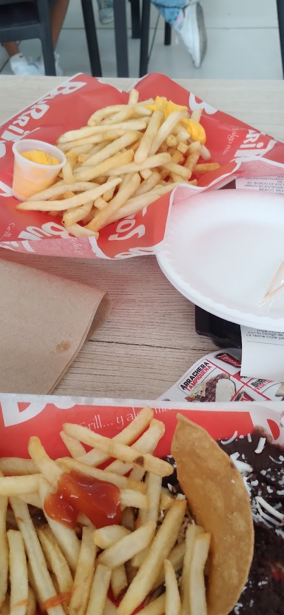 Burritos. Grill... Y Algo Más Photos 9