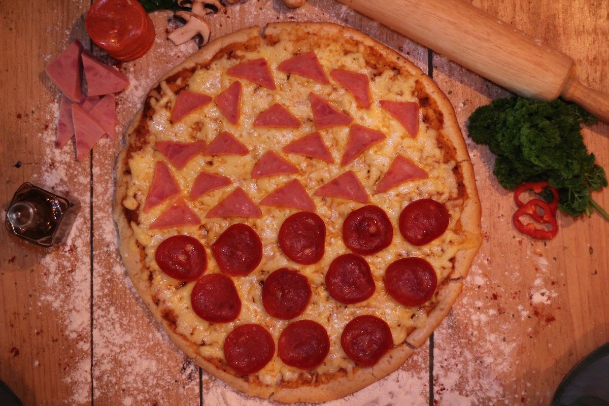 Cachano's Pizza And Wings Photos 2
