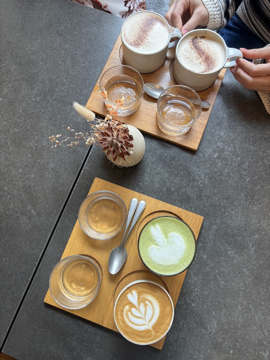 Café Am Peterstor By Rough Surface Coffee - Regensburg Photos 2