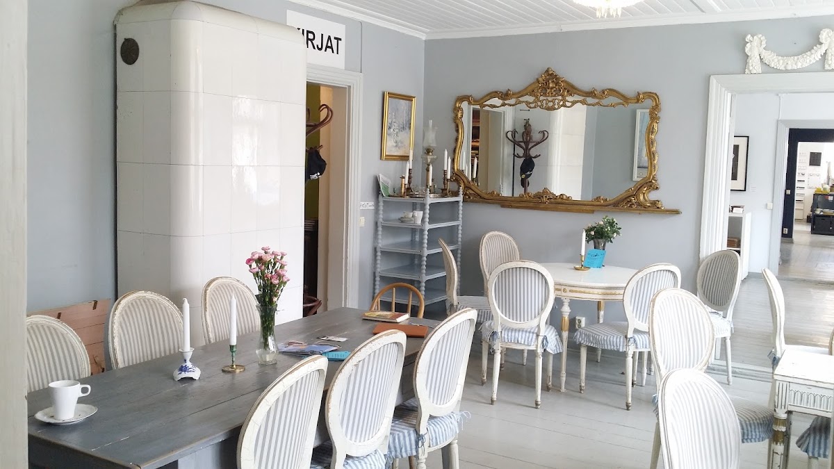 Cafe Antique