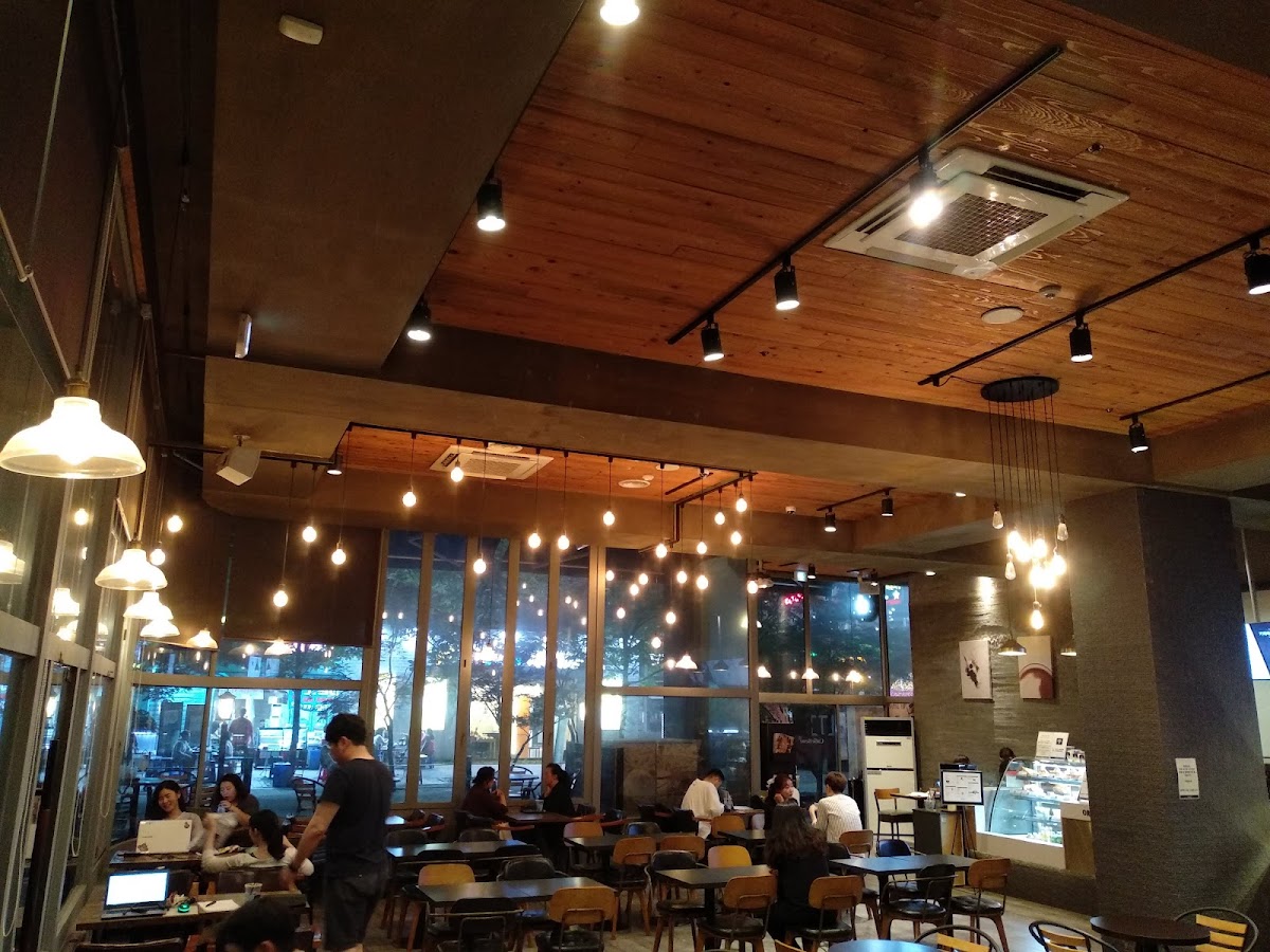 Cafe Bene Ilsan Lafesta Branch Photos 2