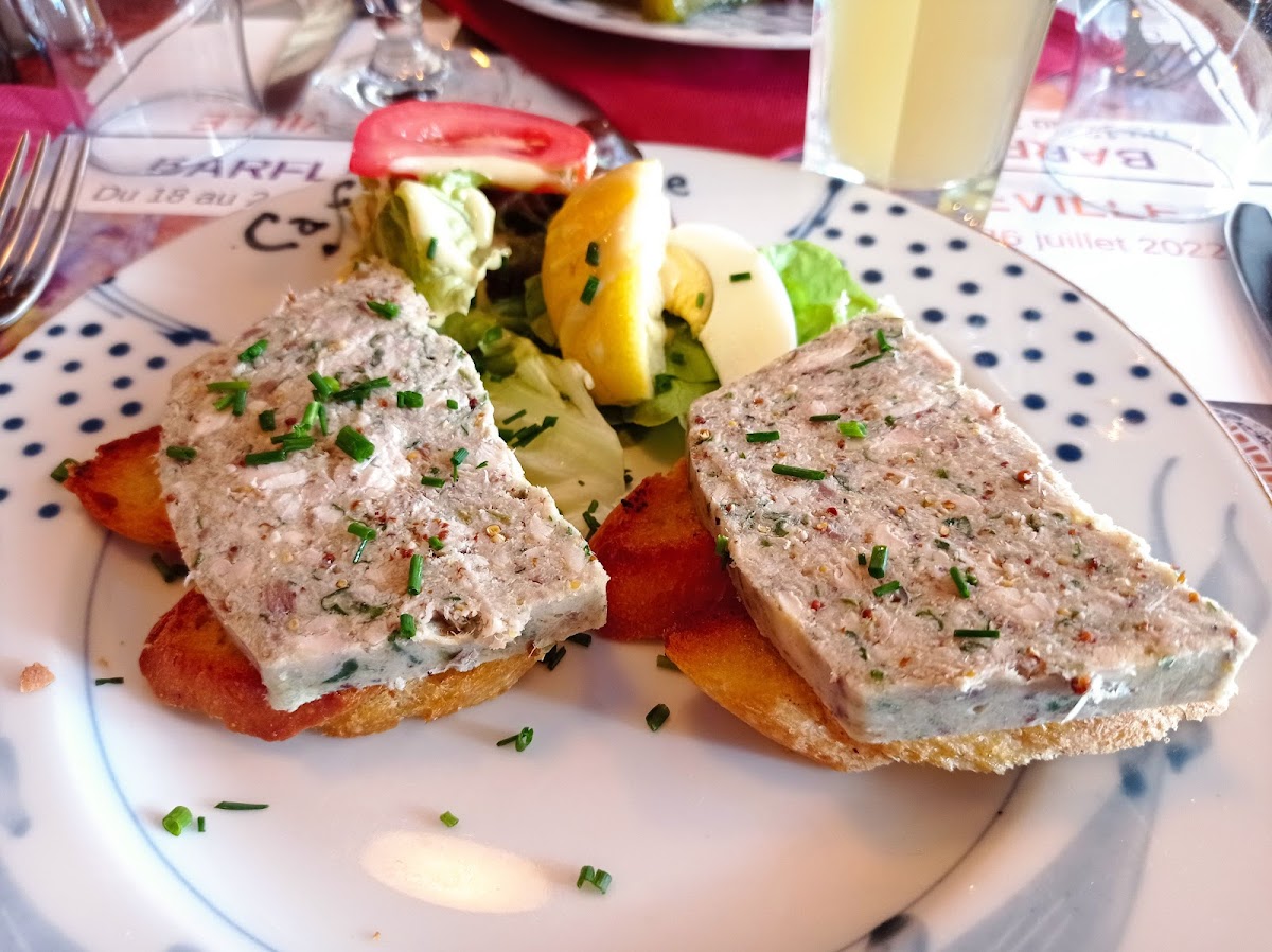 Café De France Photos 9