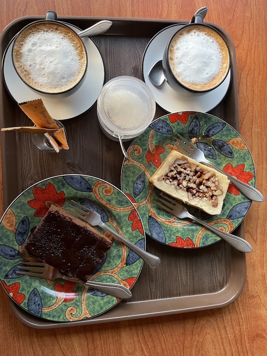Café De Hunza Photos 9