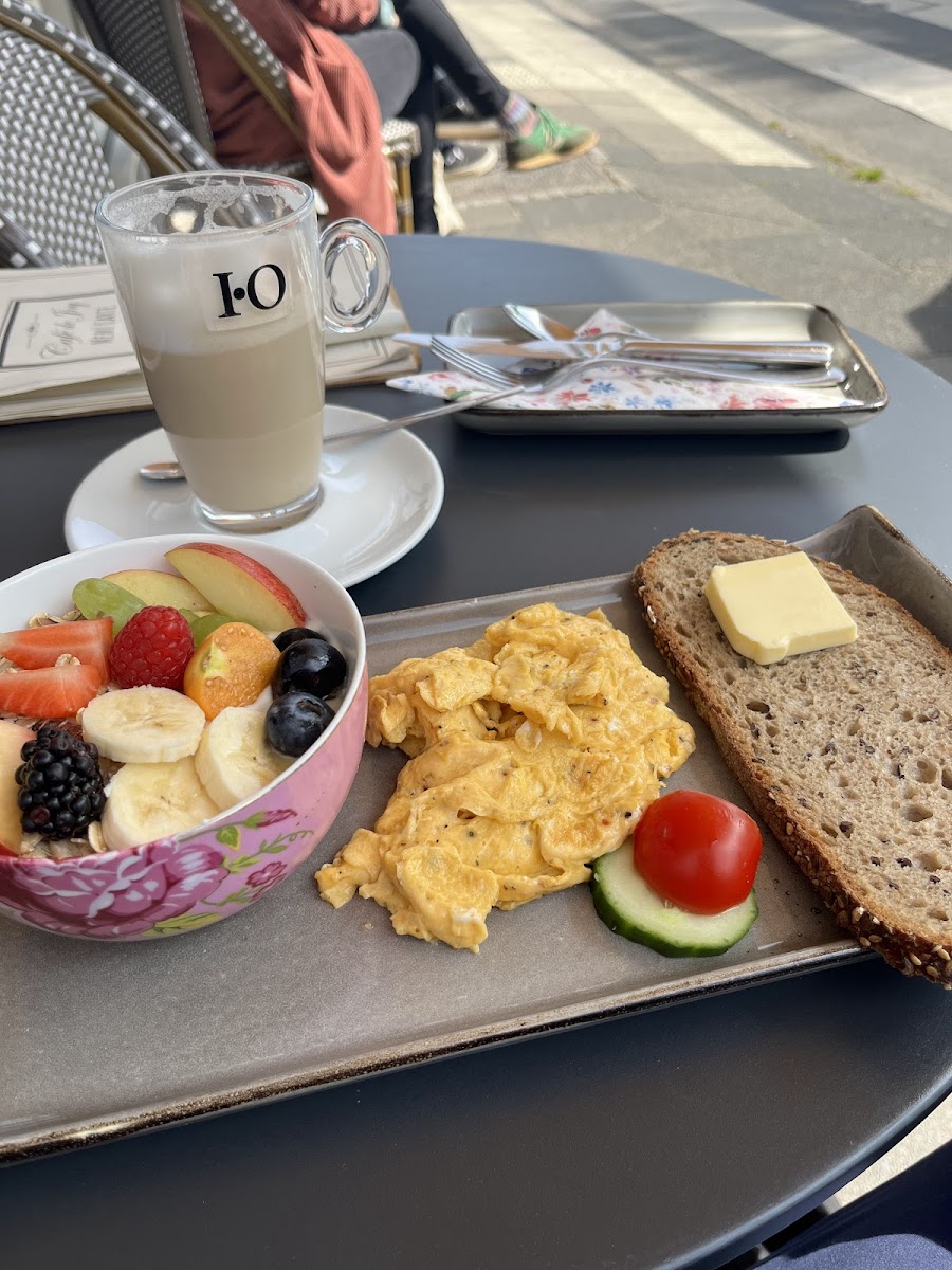 Café De Joy Photos 2