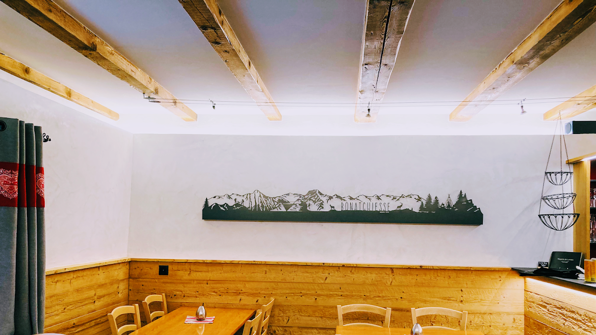 Café De La Promenade- Bonatchiesse Photos 2