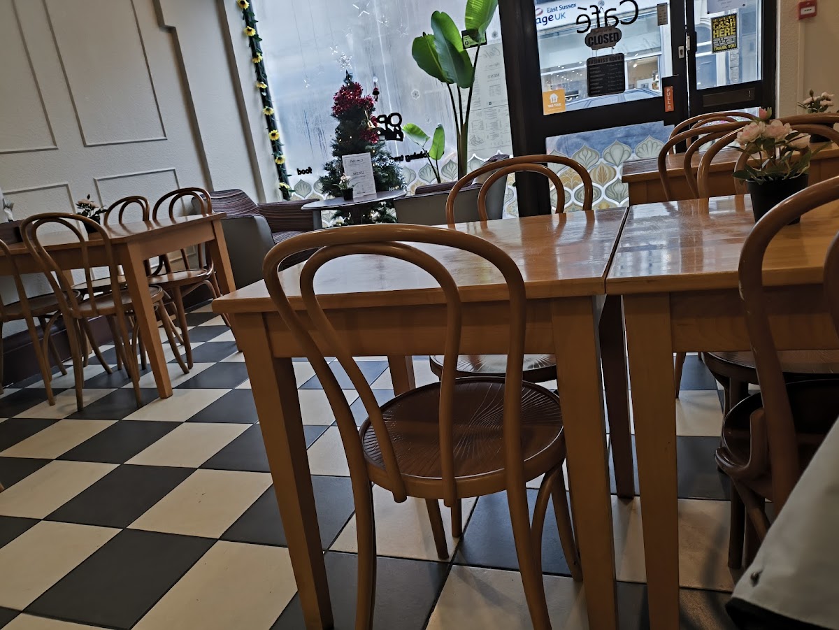 Cafe Inn Photos 2