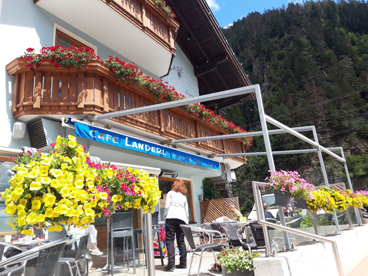 Café Landerl Photos 2