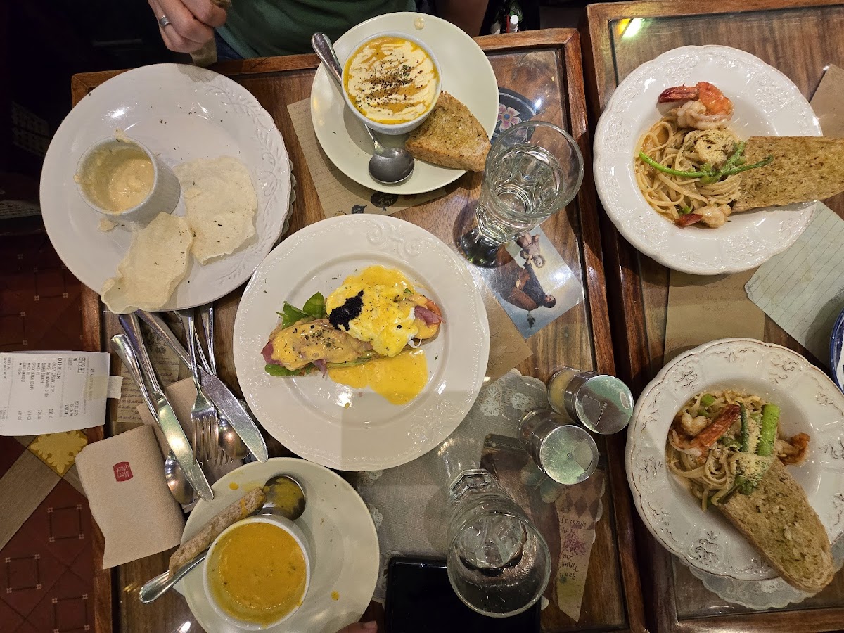 Cafe Mary Grace - Sm City Manila Photos 9