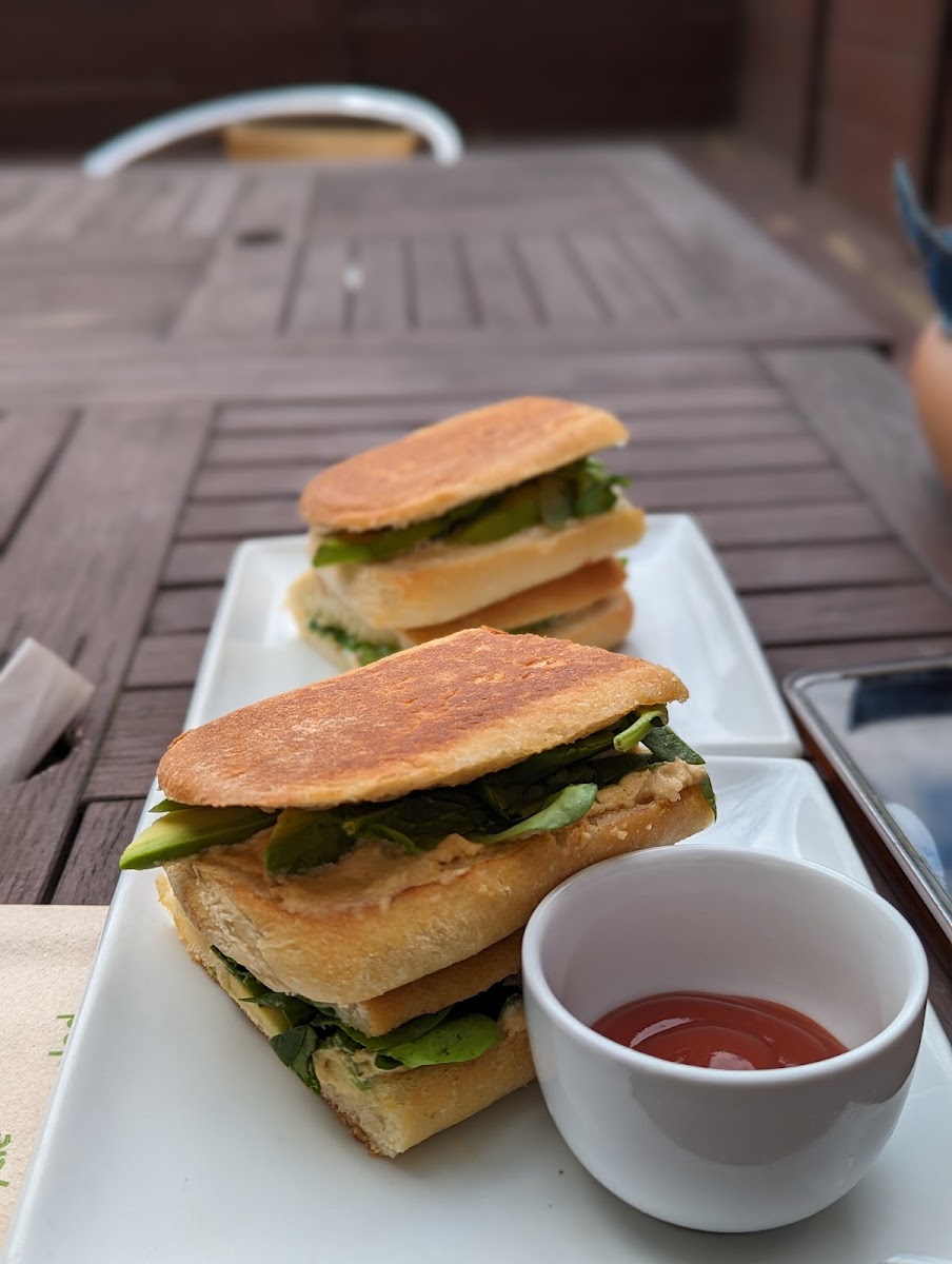 Cafe Pura Photos 9