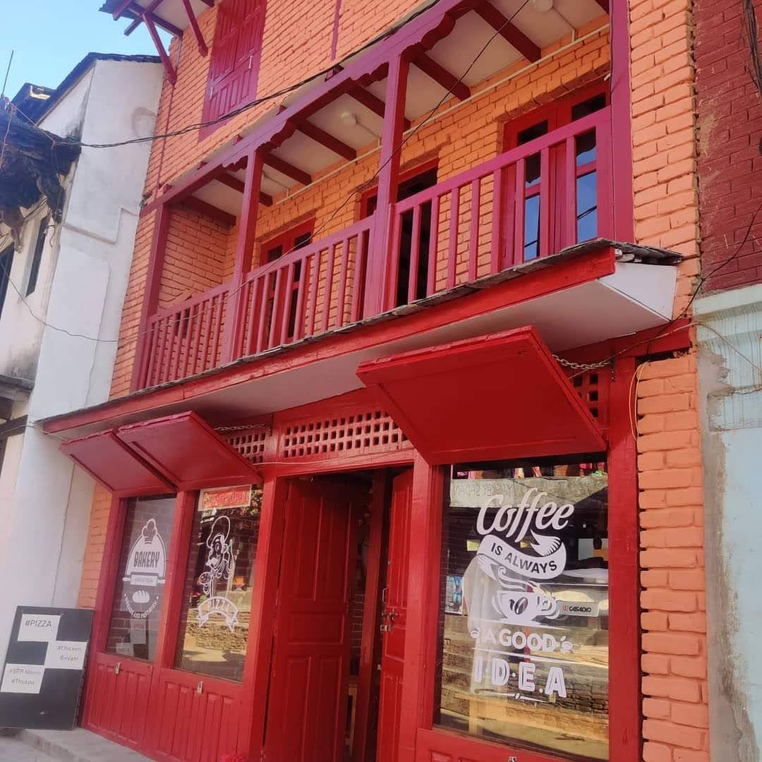 Cafe Red Castle