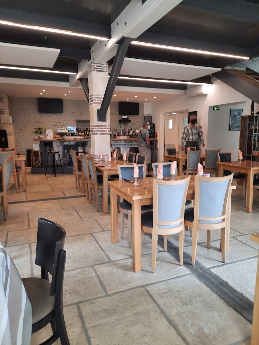 Café Restaurant Le Tison Photos 2