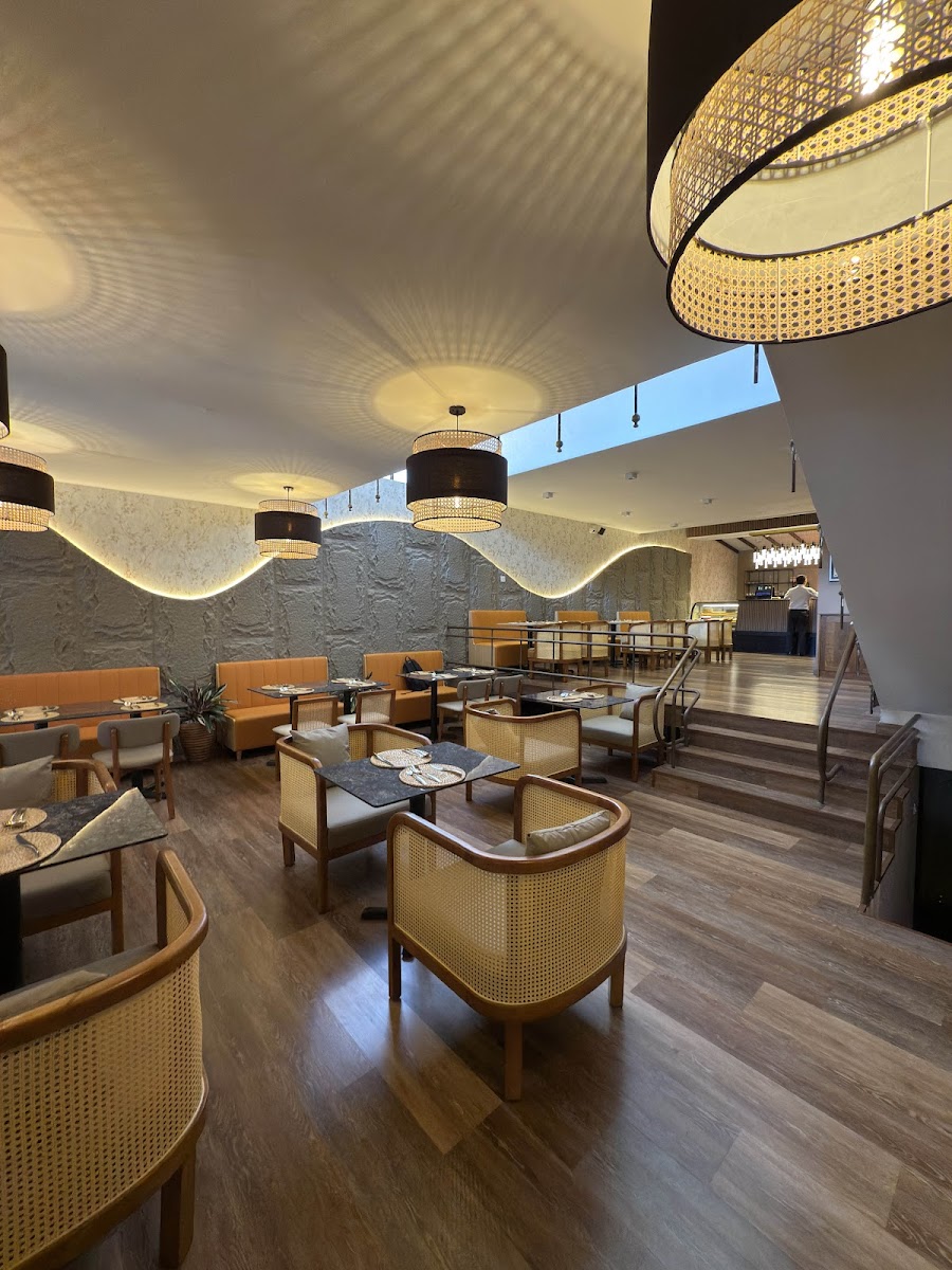 Cafe Shaze