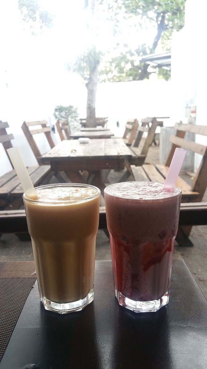 Cafe Shaze Photos 9