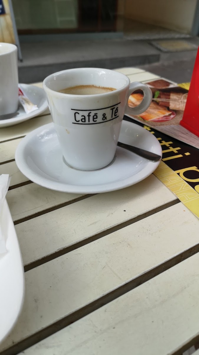 Café & Té Photos 9