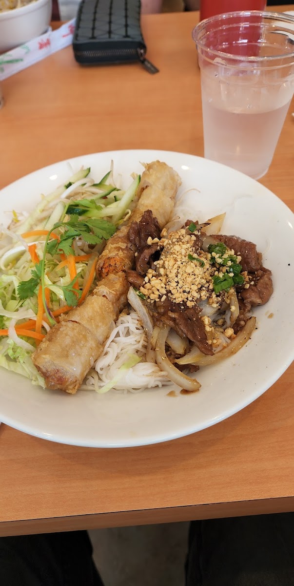 Cafe Trang Bistro Midvale Photos 9