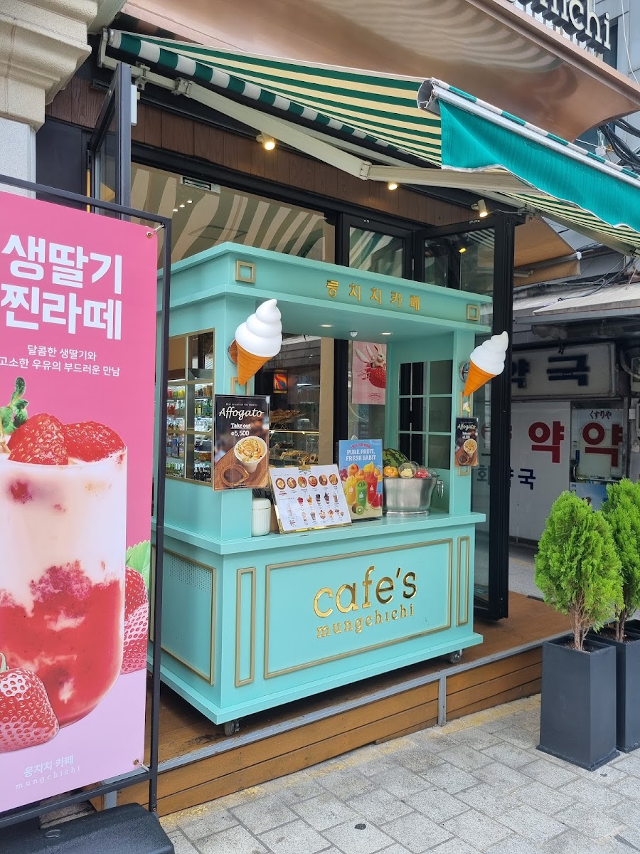 Cafe's Mungchichi
