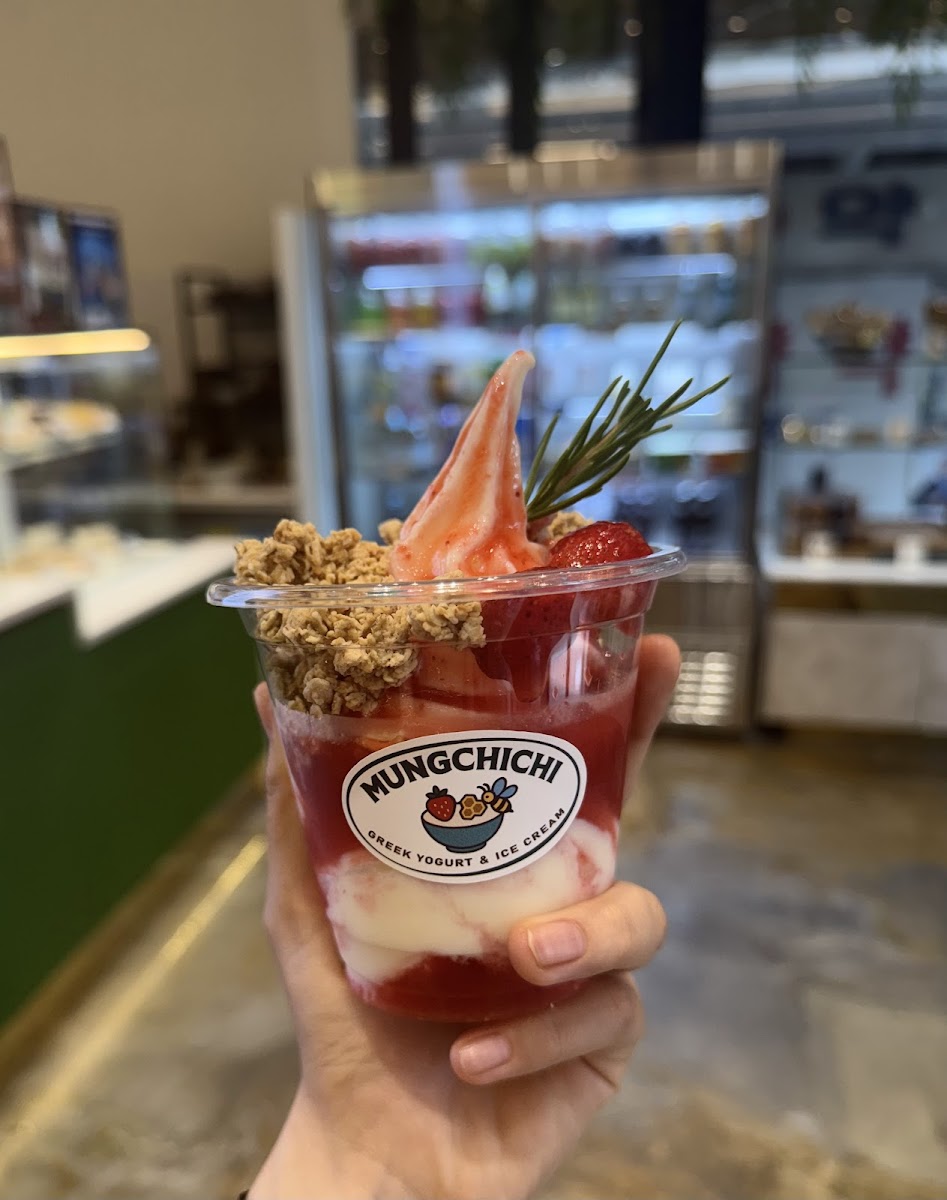 Cafe's Mungchichi Photos 2