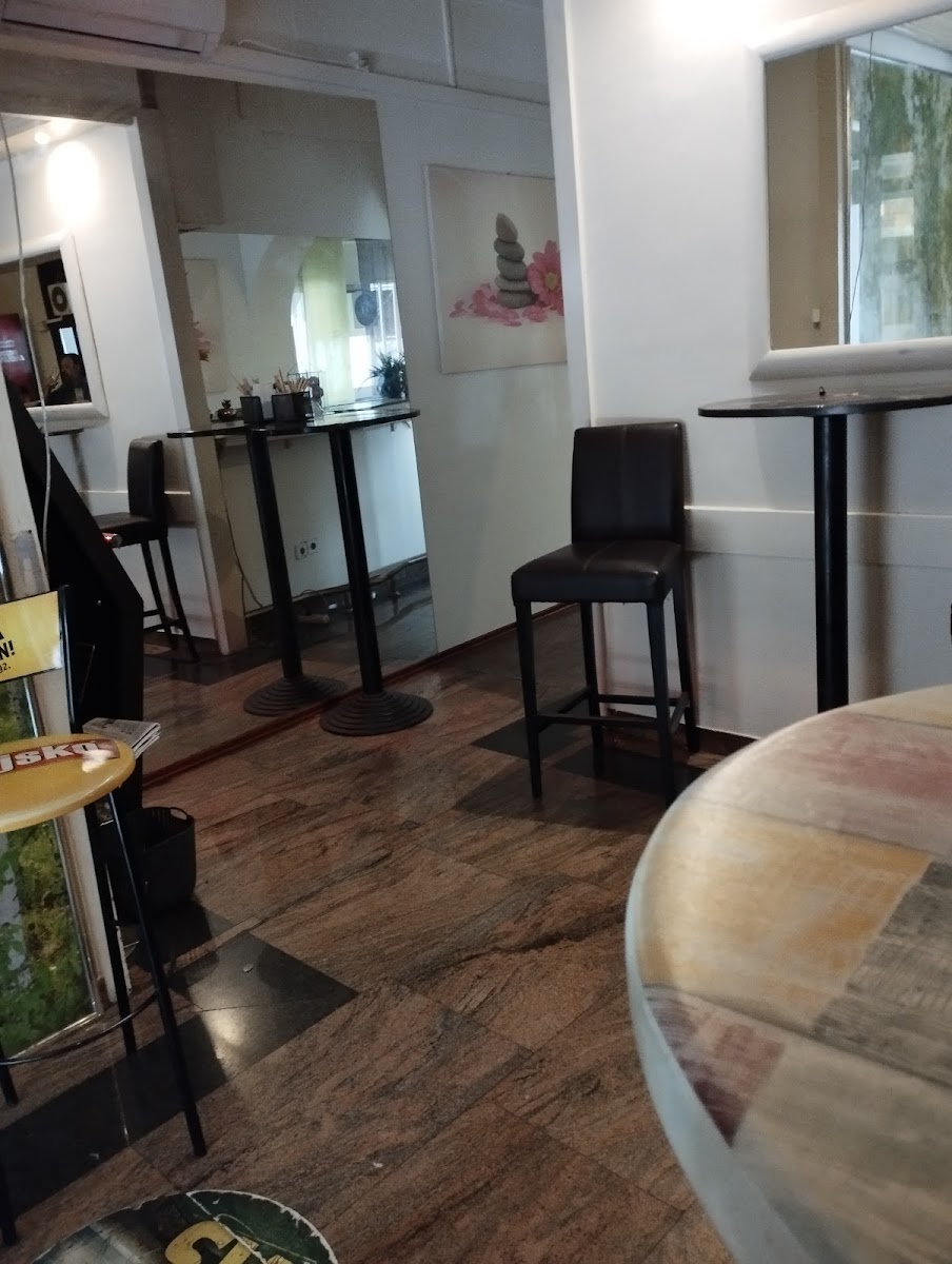 Caffe Bar 'passage'