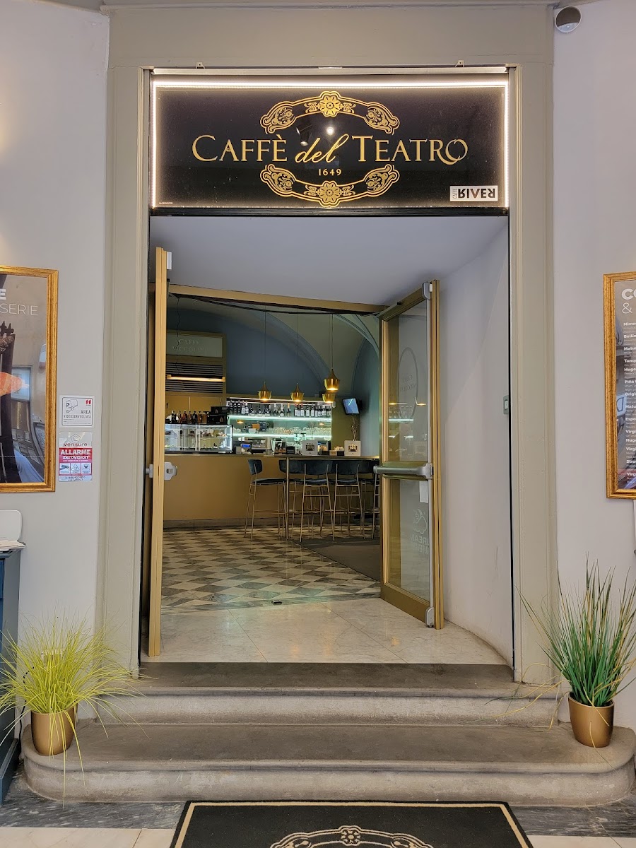 Caffè Del Teatro Niccolini Photos 2