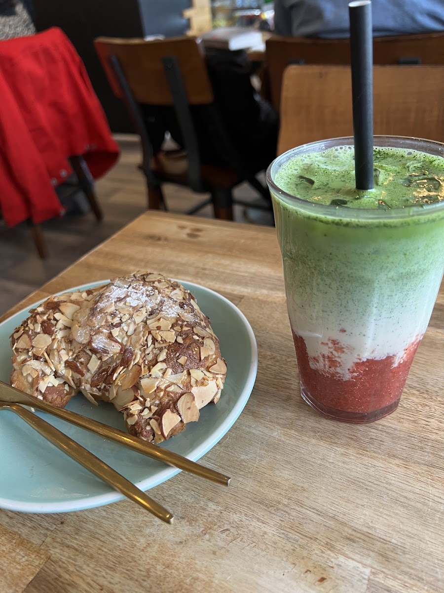Caffe Mira Photos 9
