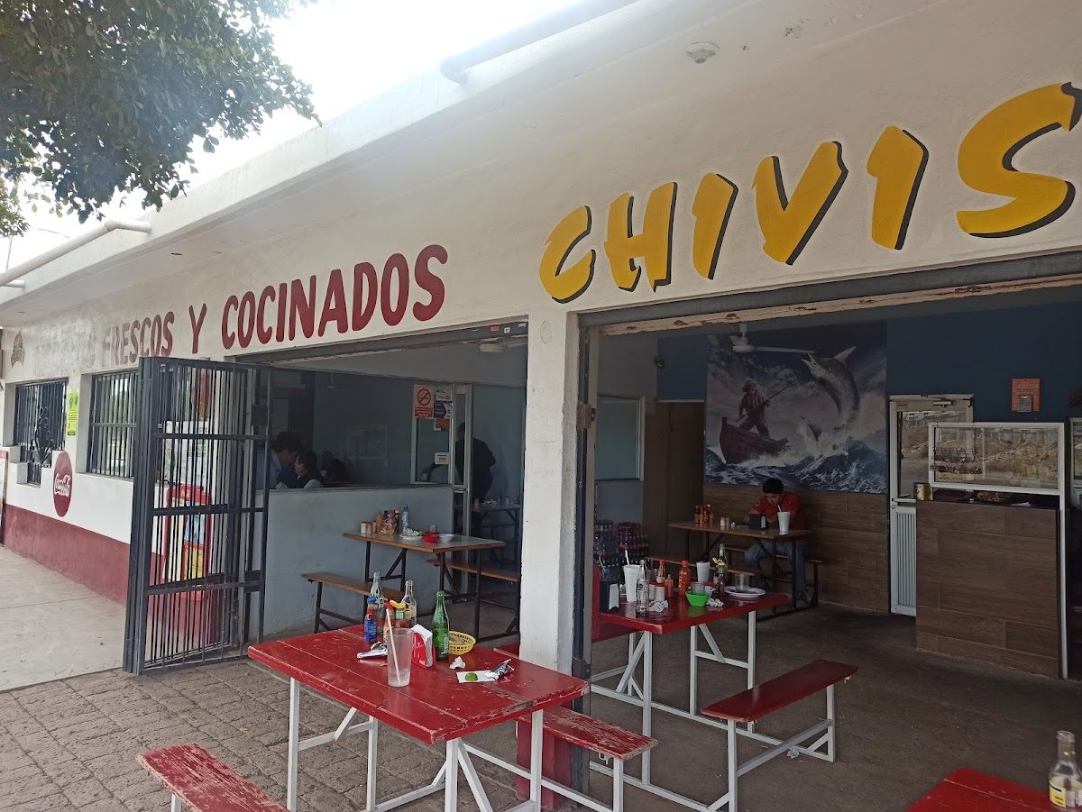 Cahuamanta & Mariscos Chivis