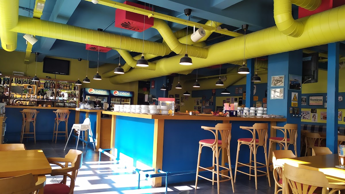 Canada Pub