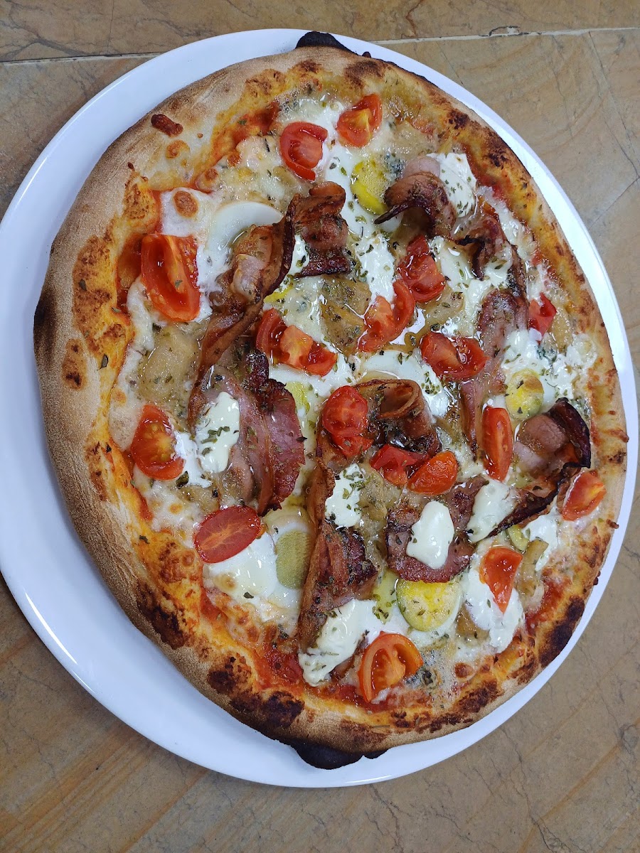 Capital Food Pizzeria Photos 9