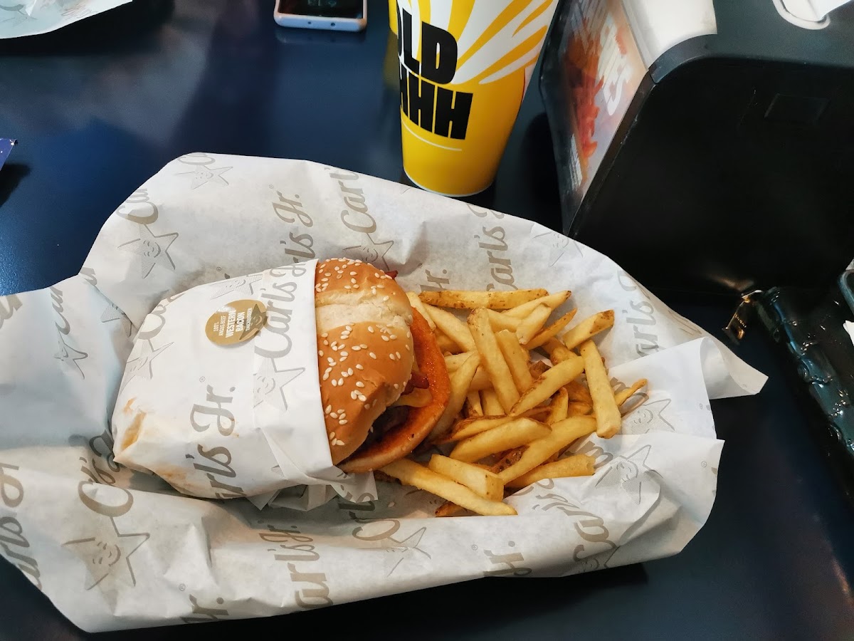 Carl's Jr. Pabellón Serdan Puebla Photos 9