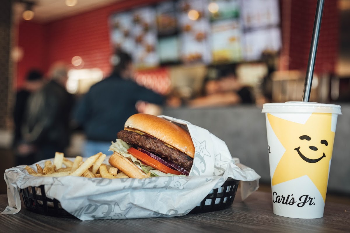 Carl's Jr. Pertuis Photos 2