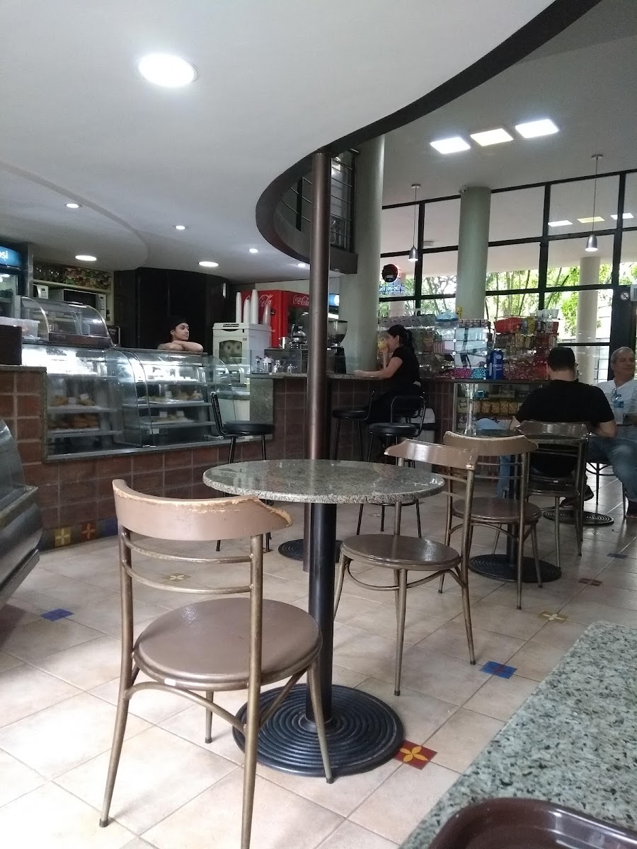 Casa 5 Bar E Café