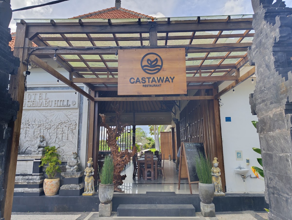 Castaway Restaurant Semabu Hills