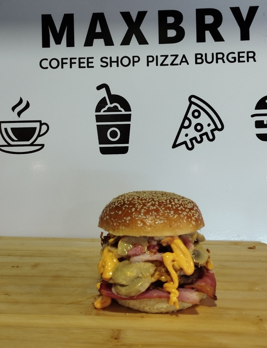 Castilla 31 Pizzería Burger Photos 2